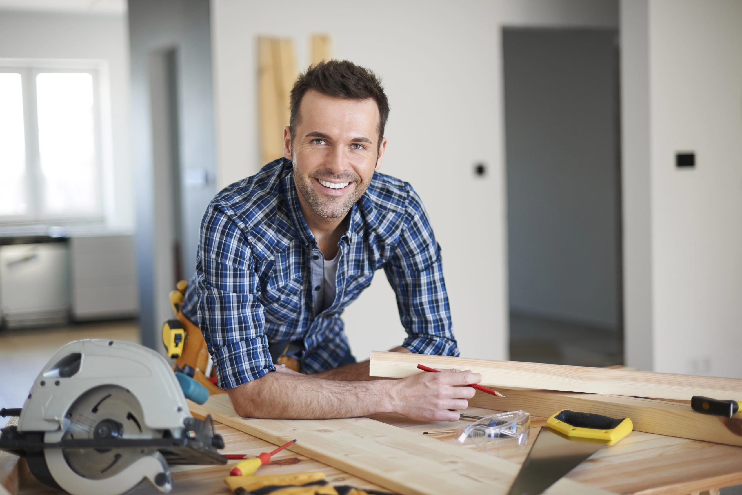 Contractor with contractors insurance in Salt Lake City, UT